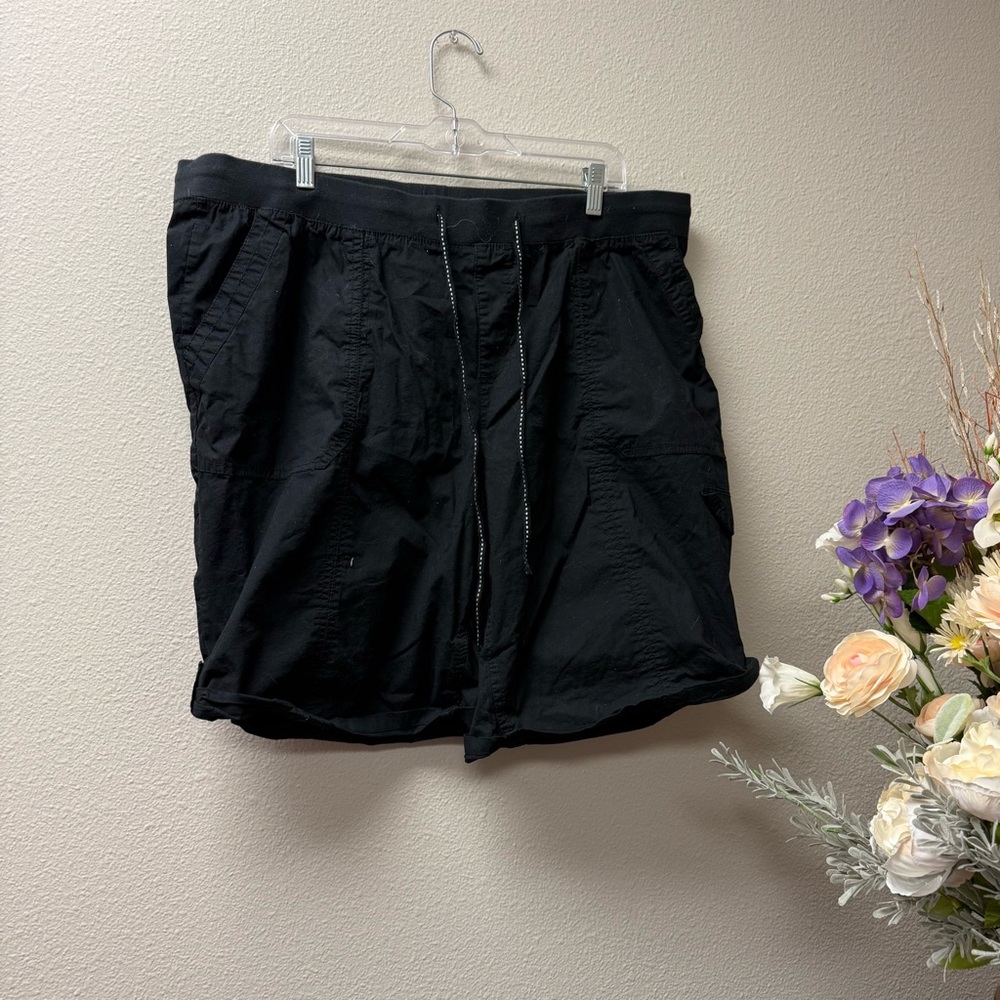 Cato Woman 22/24W Black Pull-On Classic Shorts Elastic Waist Pockets Summer Casu - Picture 1 of 6